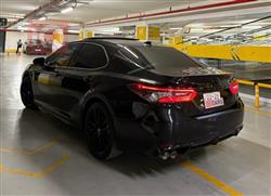 تۆیۆتا کامری